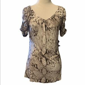 Jennifer Lopez rayon python print rusched  sleeve top, size small, brand new